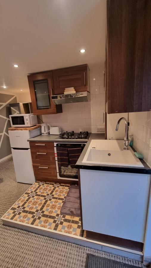 Rear Of Levett Gardens Apartment Ilford Luaran gambar